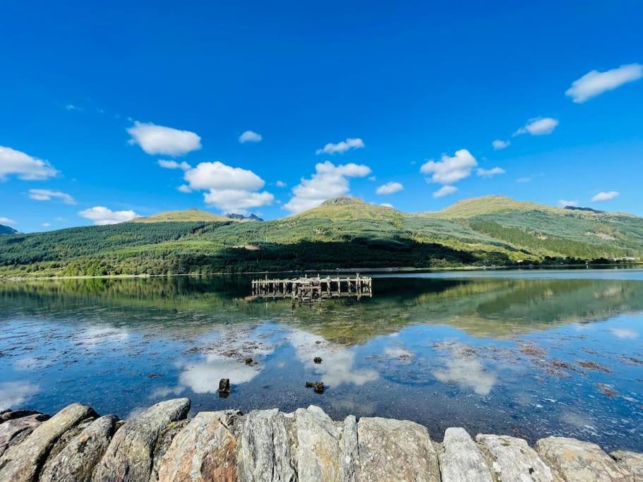 Cheerful Stays: 4 Bedroom Cottage In Arrochar Exteriör bild