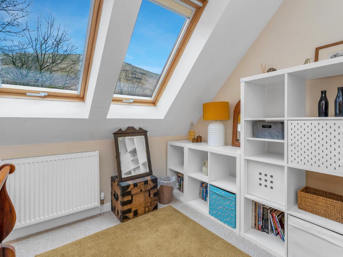 Cheerful Stays: 4 Bedroom Cottage In Arrochar Exteriör bild